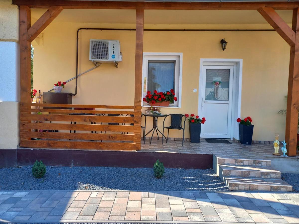 Oázis Apartman Sárospatak Esterno foto