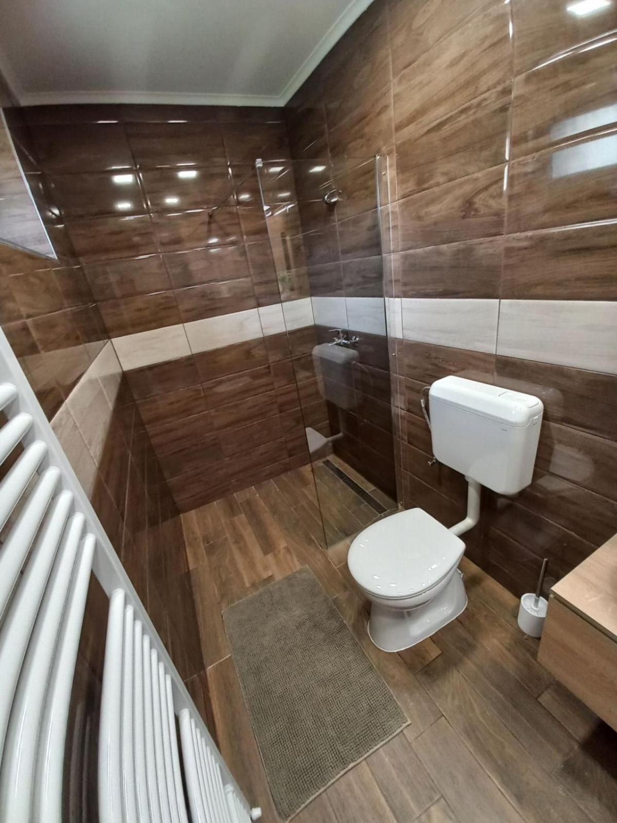 Oázis Apartman Sárospatak Esterno foto
